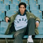 <b>엄브로</b> 옷 임창균 깔이었구나...