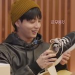 유튜브 <b>슈취타</b> 정국슈가 운동화 신어보신 분