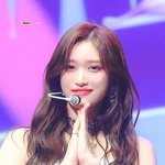 <b>액정</b>에 코 박았는데 섬유 유연제 냄새나요