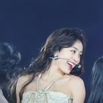 <b>지효</b> 웃는 거 보면 기분좋아짐