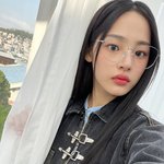 <b>원빈</b> <b>민지</b> 해외에서도 닮았다고 생각하나봐