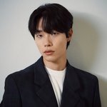 너희 기준 누가 더 잘생김?