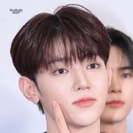 장하오 얼굴형 너무 부러움