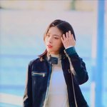 있지 류진 <b>공항</b>패션