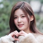 '18세 걸그룹' 첫사랑 <b>수아</b>, 올해 수능 본다.."멤버 중 유일"...