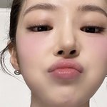 이거 <b>블러셔</b>랑 립 뭐같아?
