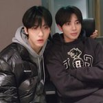 [TXT] <b>신뢰</b>즈가 공포영화 티저를 볼때