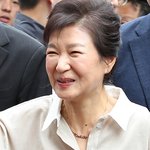 박근혜가 많이 늙었어.jpg