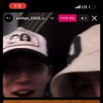 옆에 <b>모자</b>쓴 사람은 누구야?