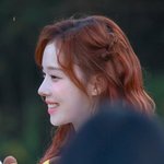 실제로 만나보고 싶은 <b>여자</b> <b>아이</b><b>돌들</b>