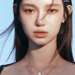 국내 잡지 12월호 커버 장식한 연예인들