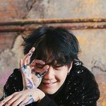 방탄 슈가 <b>봄날</b> 컨셉 포토