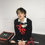 스키즈 신발 <b>협찬</b>인가??