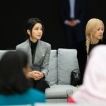 김건희·블랙핑크 로제가 <b>한</b>자리에?…"어려운 얘기 <b>해</b>준 로제에 감사"