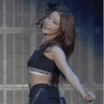 내 취향저격인 카즈하 춤선.<b>gif</b>