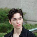 하루 <b>종일</b> 얼굴만 보고 있고 싶어