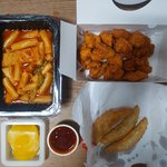 떡볶이+순살치킨 세트 <b>배달</b> 시킴