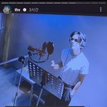 <b>뷔</b> <b>팬</b>들아 인스스에 이거 뭐 작업하는거야