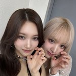 <b>리즈</b>는 데뷔때랑 다른게 머리색 때문이 아니라