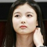 김유정 얼굴형 진짜 진짜 엄청 바뀌었다