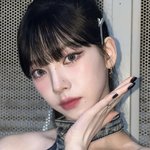 <b>애초</b>에 여기서 비교질하는 팬 아무도없음