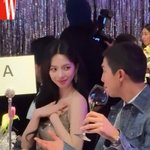 <b>알엠</b>쳐다보는 카리나