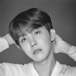 방탄 제이홉 <b>윙즈</b> 프리미엄 포토