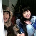 내 최애 동생이랑 진짜 <b>닮음</b>