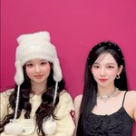 카리나 설윤 진자 투샷 <b>개미</b>침