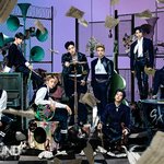 2023 빌보드 연간 Top album sales에 든 한국 아이돌들