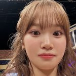 <b>일카</b> 셀카 내 얼굴 아님