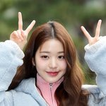 장원영 <b>브이</b>한 거 ㄹㅇ 귀엽다ㅋㅋㅋ