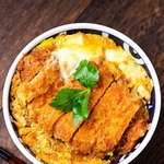 계란 <b>반숙</b>과 돈가스의 미친 조합