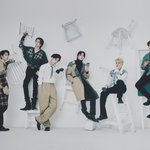 <b>메종</b>XZ플립5 화보 찍은 보넥도