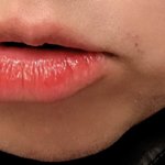여자 <b>수염</b>이 이 정도로 나면
