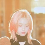 <b>류진이</b> 핑크머리 다시 염색했어