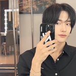 너네 라이즈<b>원빈</b> 손 봤어?