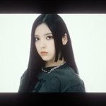 엔믹스 <b>지우</b> 이사진 0.1초 전멤버인줄 알았어