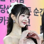 장원영 오늘 머리에 <b>리본</b> ㅈㄴ 찰떡임