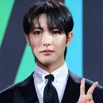 [이것좀봐줘] <b>런쥔</b> 얼굴 심각하긴 하네