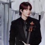 앤톤 <b>첼로</b>+원빈 일렉기타 봐서 넘 좋았음ㅋ