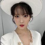 아이유 <b>내년</b>에 컴백이지?