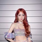 <b>허윤진</b> 조카 여신같다