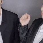 쇼타로가 원빈 그 무대보다가 <b>정색</b>하는거