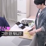 <b>갑분</b> 매니저 얼굴 자랑 대결하는 김재중&amp;홍석천