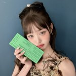장원영 남찍<b>사가</b> 셀카보다 훨씬 이쁜듯
