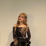 <b>리즈</b>는 진짜 금발이 예쁜듯