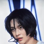 얼굴 뭔데? '잘<b>생김</b>' 꽉 껴!