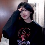 어제 뜬 자컨 속 아이브 안유진 얼굴