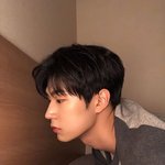 솔직히 누가 <b>덕후</b>일 거라 예상했겠어